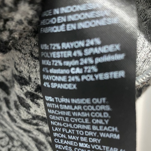 White House Black Market snakeskin print long sleeve high zip neck tunic. - Picture 8 of 8